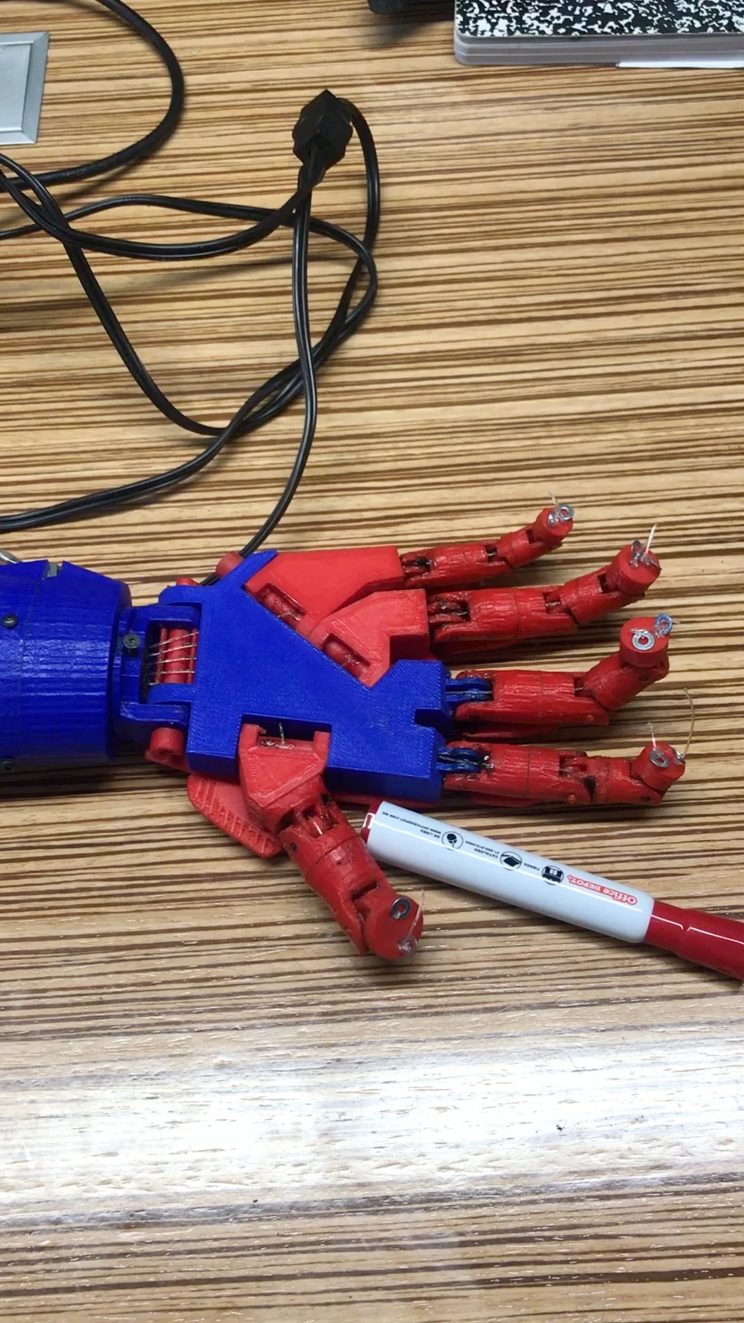 Construcción de la mano