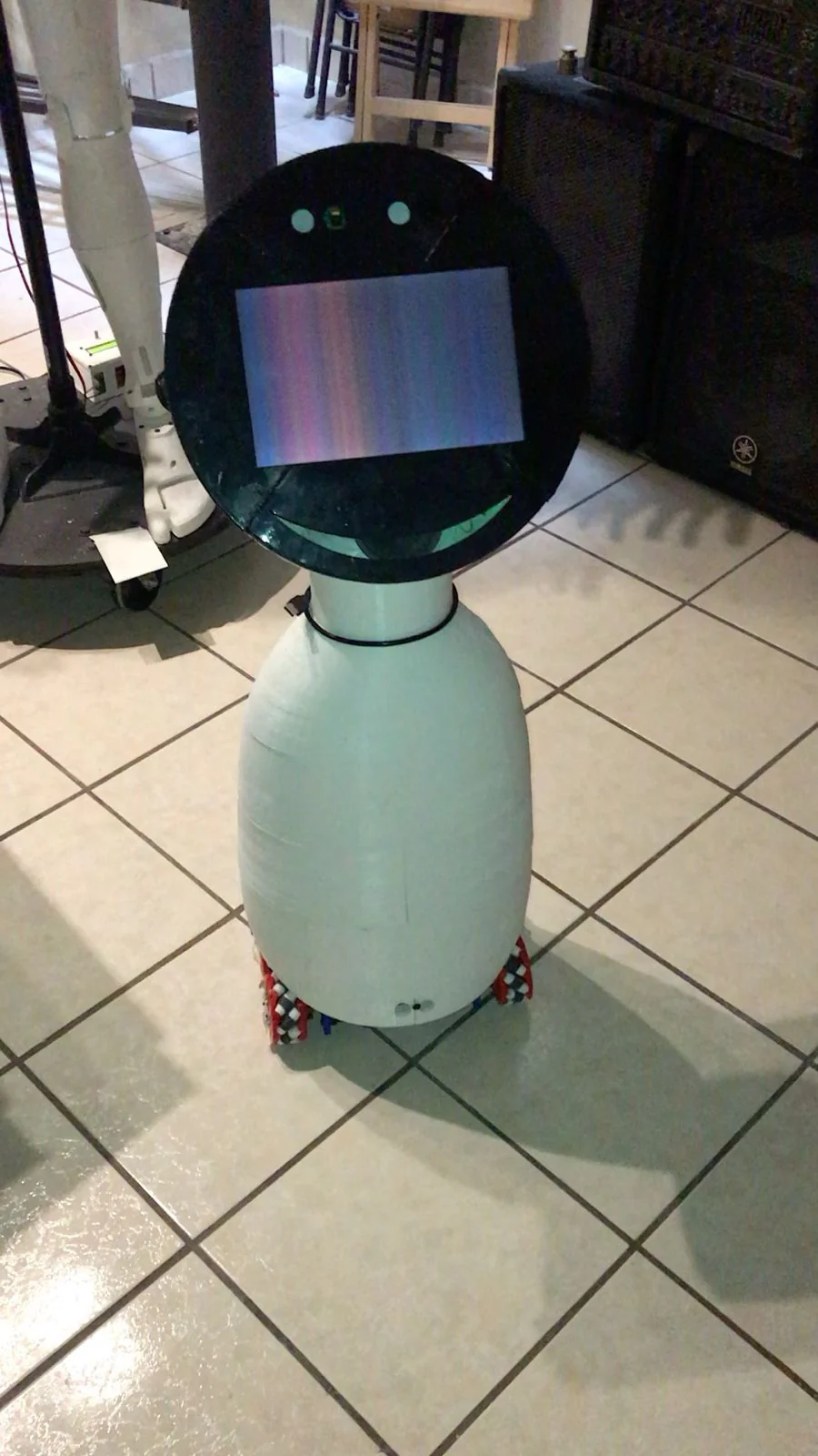 Versión anterior de Andrei con motores stepper para movimiento