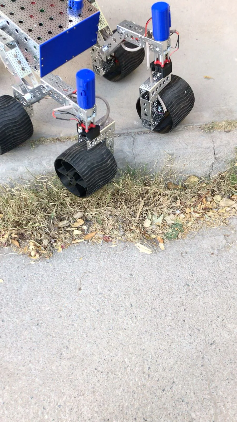 Prueba de escalón con suspensión delantera